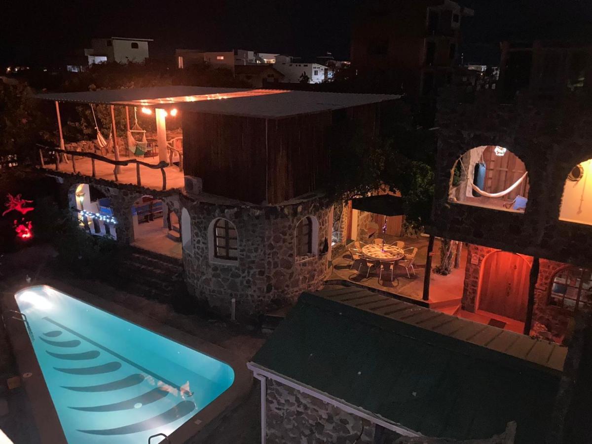 La Fortaleza De Haro Puerto Ayora  Bagian luar foto